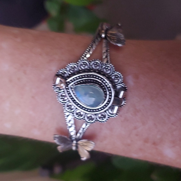 New Rainbow Moonstone 925 Silver Butterflies Poison Cuff Bracelet. - Picture 12 of 12